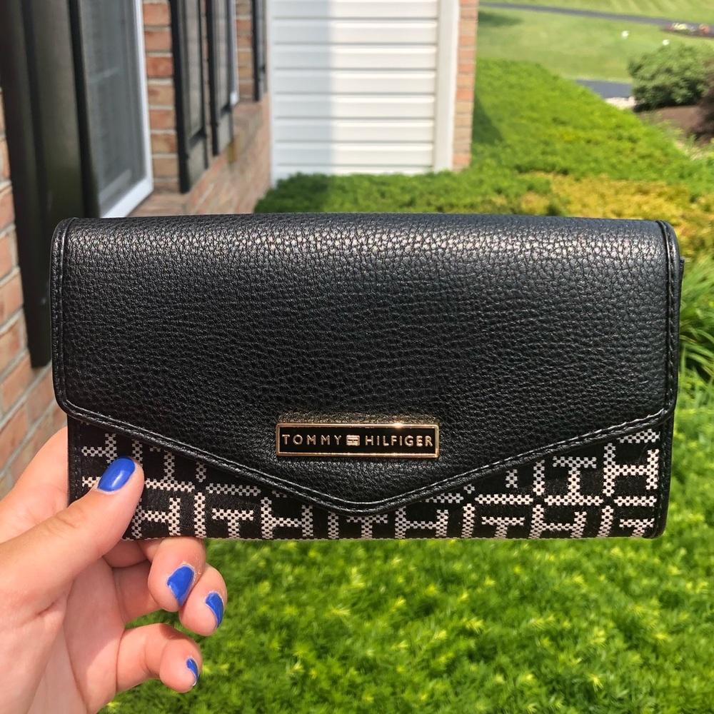 Tommy Hilfiger Wallet